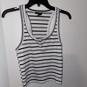 cute top! not cropped